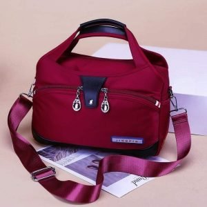 Women bag: Color-maroon